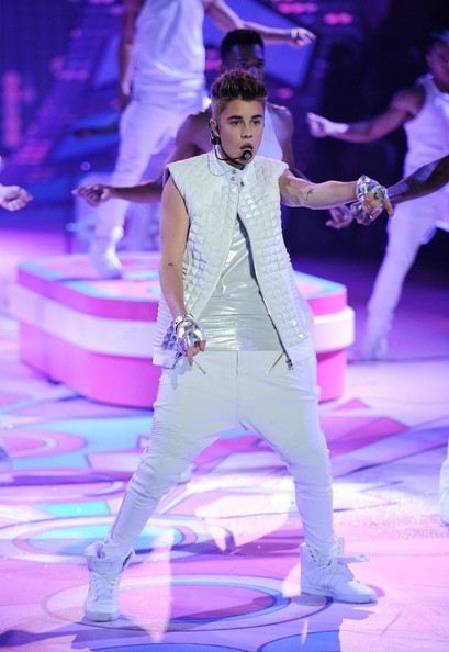 justin bieber The 2012 Victoria's Secret Fashion Show