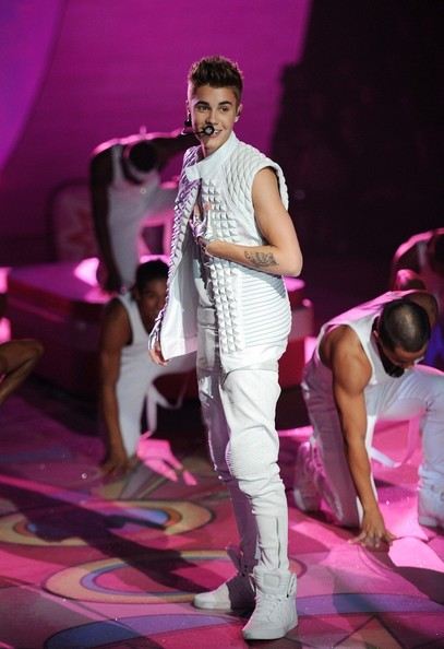 justin bieber The 2012 Victoria's Secret Fashion Show