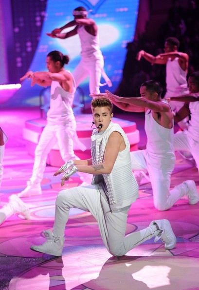 justin bieber The 2012 Victoria's Secret Fashion Show