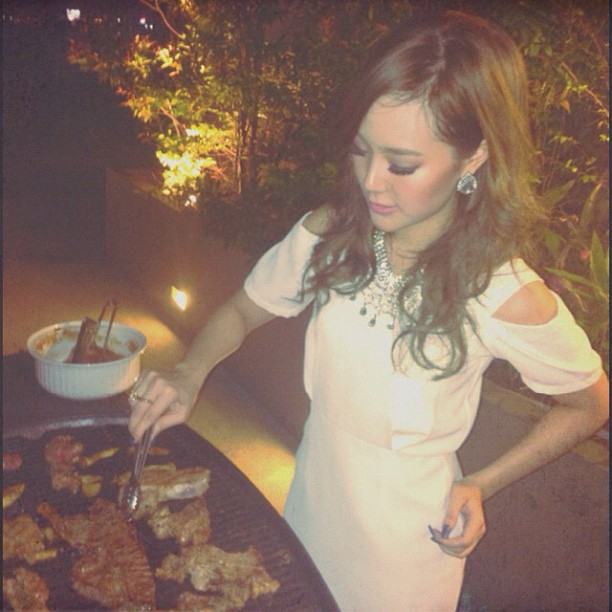 รู้สึกว่า " กัสจัง "  จะผอมลงแล้วสวยขึ้นนะ