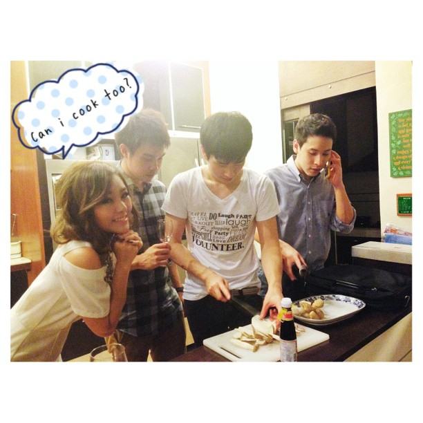 รู้สึกว่า " กัสจัง "  จะผอมลงแล้วสวยขึ้นนะ