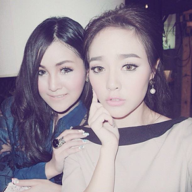รู้สึกว่า " กัสจัง "  จะผอมลงแล้วสวยขึ้นนะ