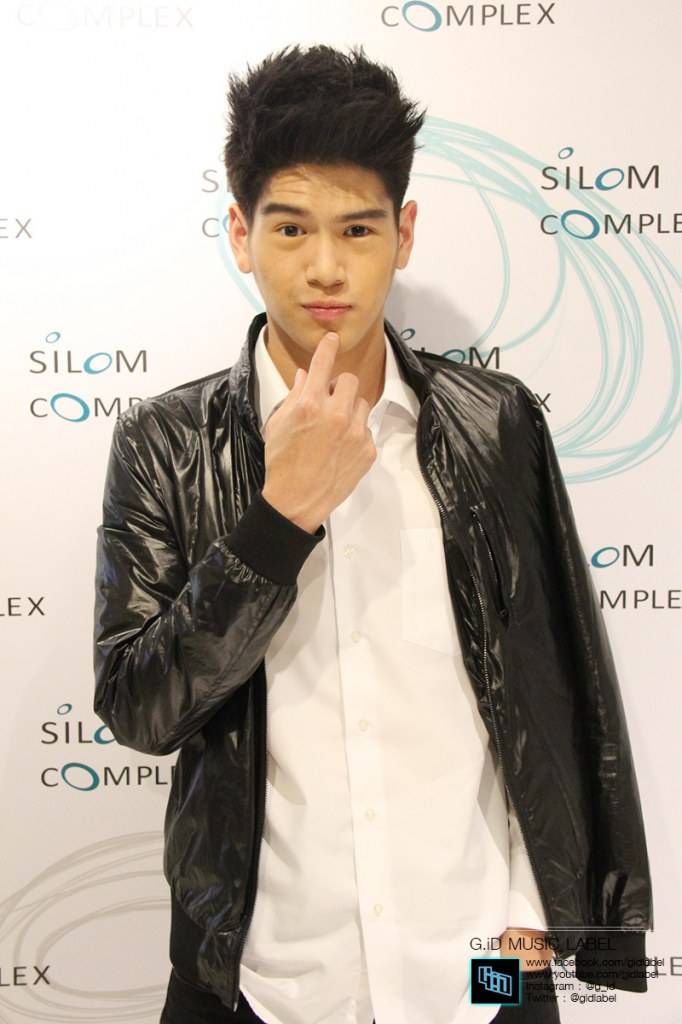 [G-Junior] หนุ่มคอปเตอร์เดินแบบในงาน Silom Complex Grand Opening
