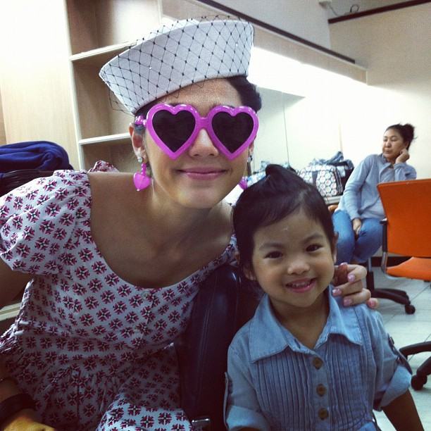 ชมพู่ อารยา กับภาพน่ารักใน Instagram