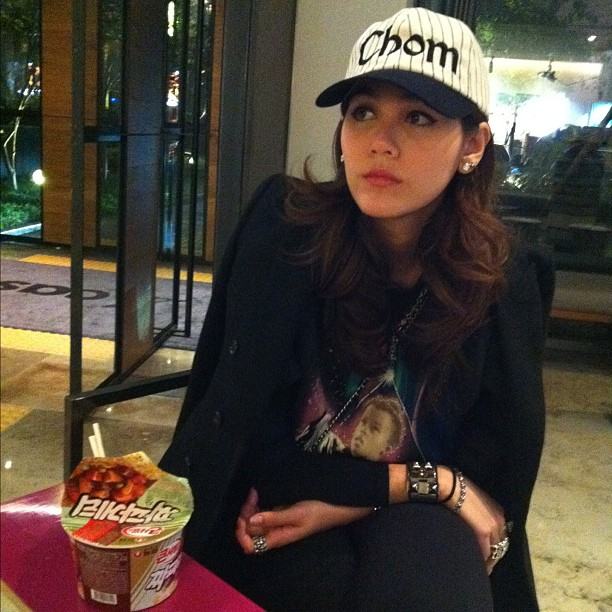 ชมพู่ อารยา กับภาพน่ารักใน Instagram