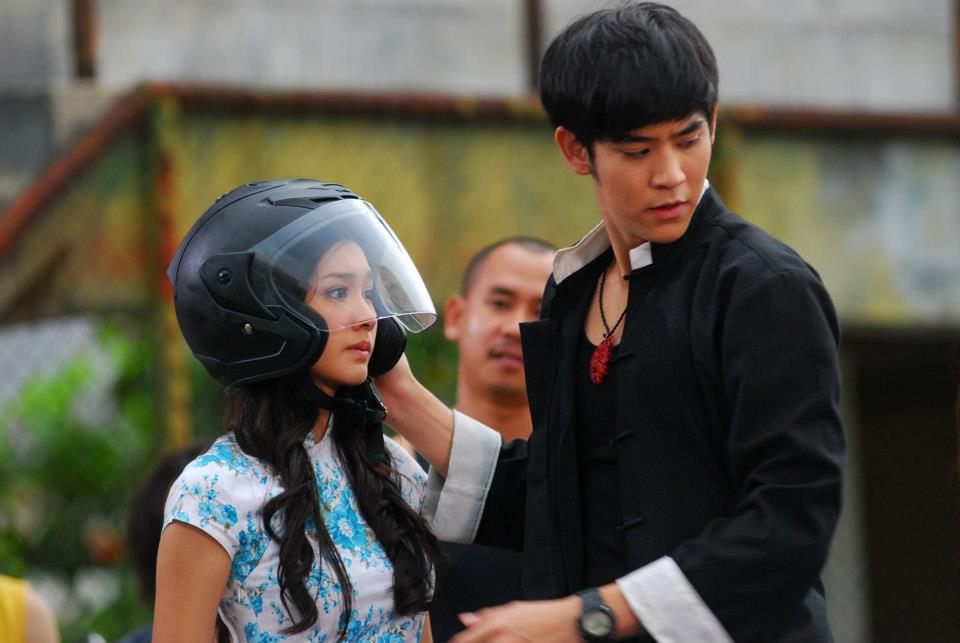 เบื้องหลัง หยกเลือดมังกร ฉาก หยกแข่งมอเตอร์ไซด์กับพวกแว๊นซ์  (พอร์ช-มิน) คืนนี้แล้ว