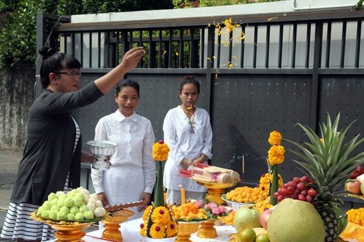 บวงสรวง หนังใหม่ เธอ เขา เรา ผี