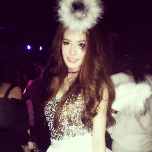 นางเอกขาวจั๊ว เกรซ กาญจน์เกล้า