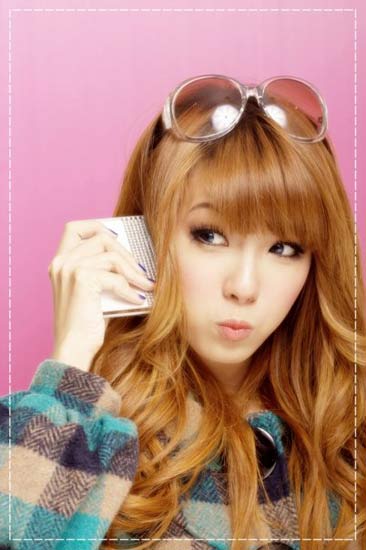 "ทับทิม VRZO"  สาวสุดฮอตในโลกออนไลน์