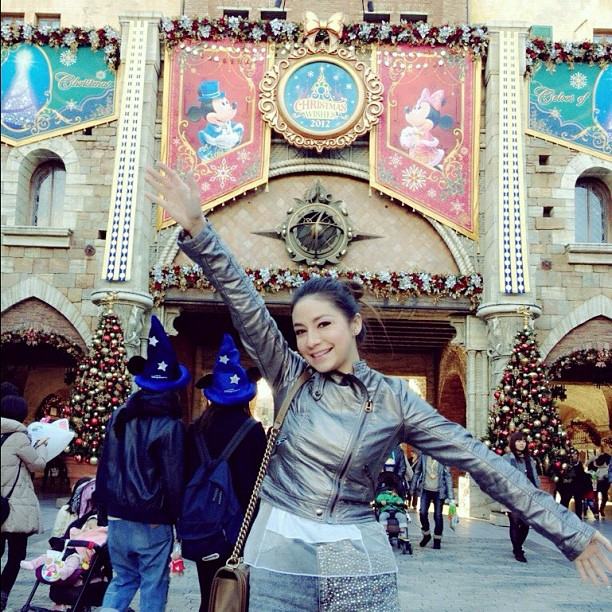 นาตาลี ณัฏฐินี เจียรวนนท์ ทายาทเจ้าของ CP สวย เก่ง รวย ไฮโซตัวแม่