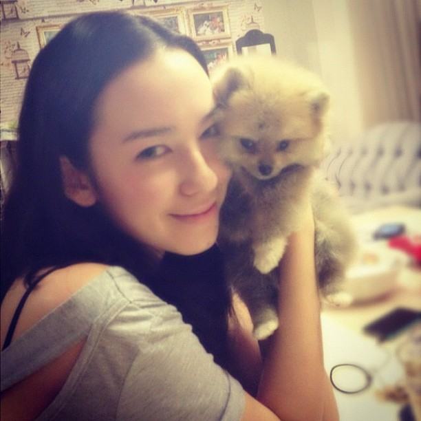 มาลินี มะลิ โคทส์ นางแบบ ผิวขาวจั๊ว