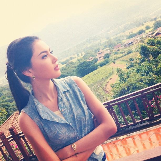 วินาทีนี้ แพนเค้ก หรือ ใหม่ คุณคิดว่าใครสวยกว่ากัน