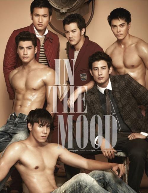 เปรียว vol.32 no.699 November 2012