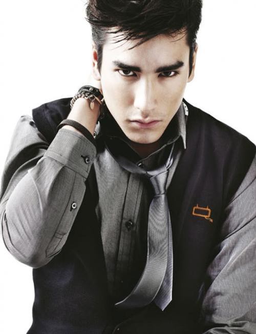 ณเดชน์ คูกิมิยะ @ เปรียว vol. 32 no. 699 November 2012