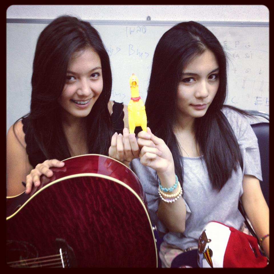 ฟ้า อริสรา สาวฮอตคนดังจากรั้วบดินทร2 สวย เป๊ะ เพอร์เฟ็กต์