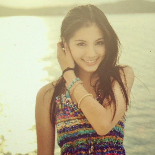 ฟ้า อริสรา สาวฮอตคนดังจากรั้วบดินทร2 สวย เป๊ะ เพอร์เฟ็กต์