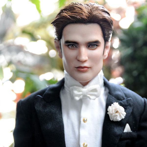 ศิลปิน โนเอล ครูซ รีเพนท์ตุ๊กตา เอ็ดเวิร์ด-เบลล่า เหมือนจริงเว่อร์