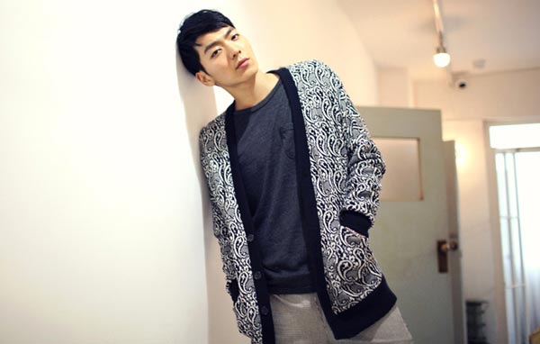 แฟชั่น เสื้อคาร์ดิแกน สำหรับ หนุ่มๆ  น่ารัก ดูดี
