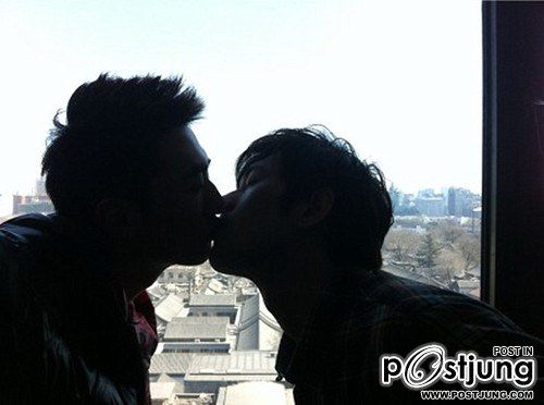 เคียงข้างกัน
