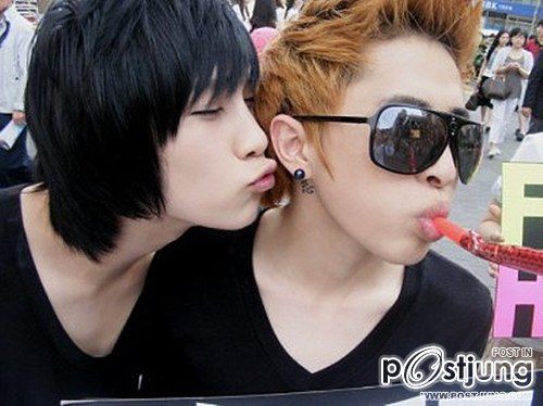 เคียงข้างกัน