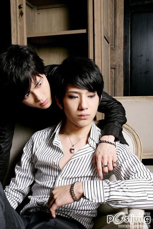 เคียงข้างกัน