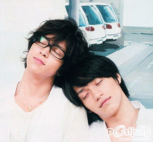 เคียงข้างกัน