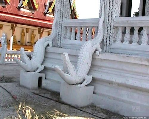 พบ โบสถ์แปลก ที่ จ.พิจิตร สร้างจระเข้ล้อมกว่า 22 ตัว