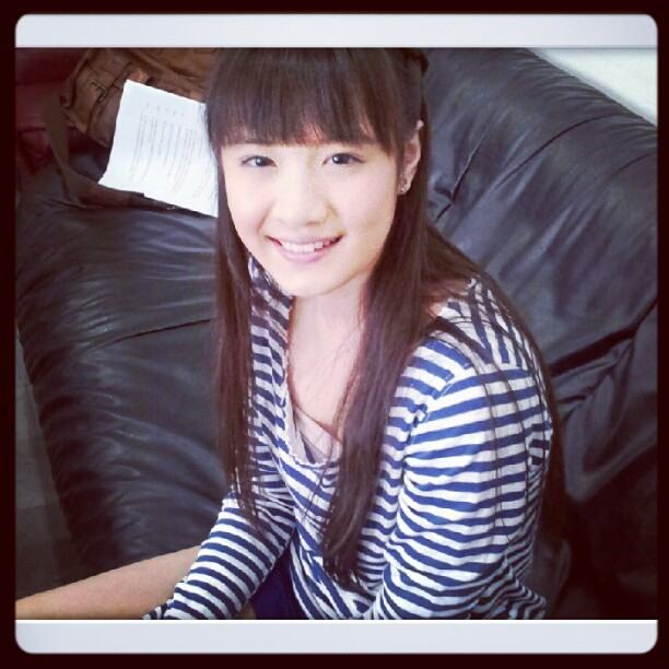 พลอย ธนิดา หรือ ออม ลูกพี่ลูกน้อง