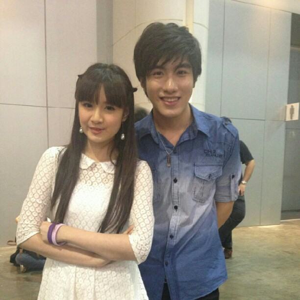 พลอย ธนิดา หรือ ออม ลูกพี่ลูกน้อง