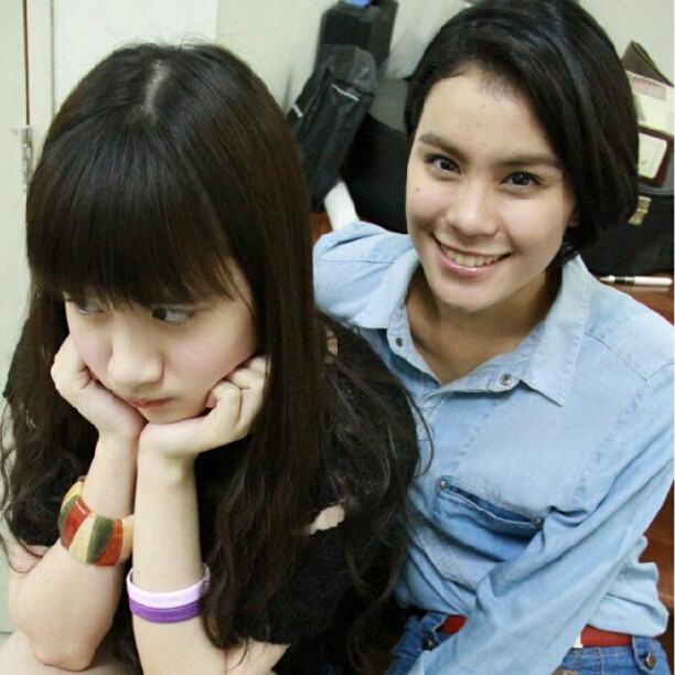 พลอย ธนิดา หรือ ออม ลูกพี่ลูกน้อง