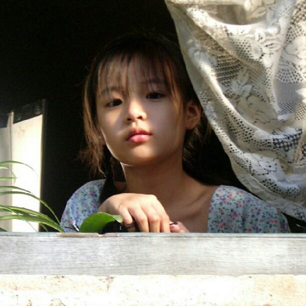 พลอย ธนิดา หรือ ออม ลูกพี่ลูกน้อง
