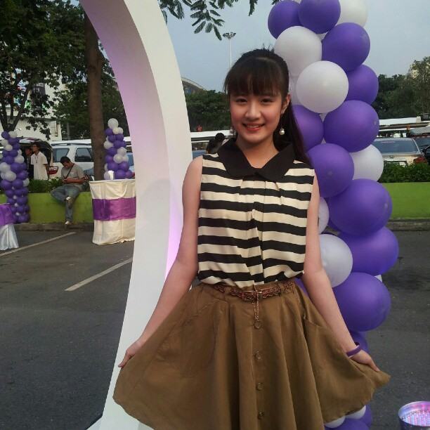 พลอย ธนิดา หรือ ออม ลูกพี่ลูกน้อง