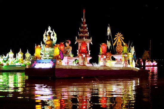 เชิญเที่ยวงาน&ldquo;ล่องสะเปาจาวละกอน&rdquo;ประจำปี 2555