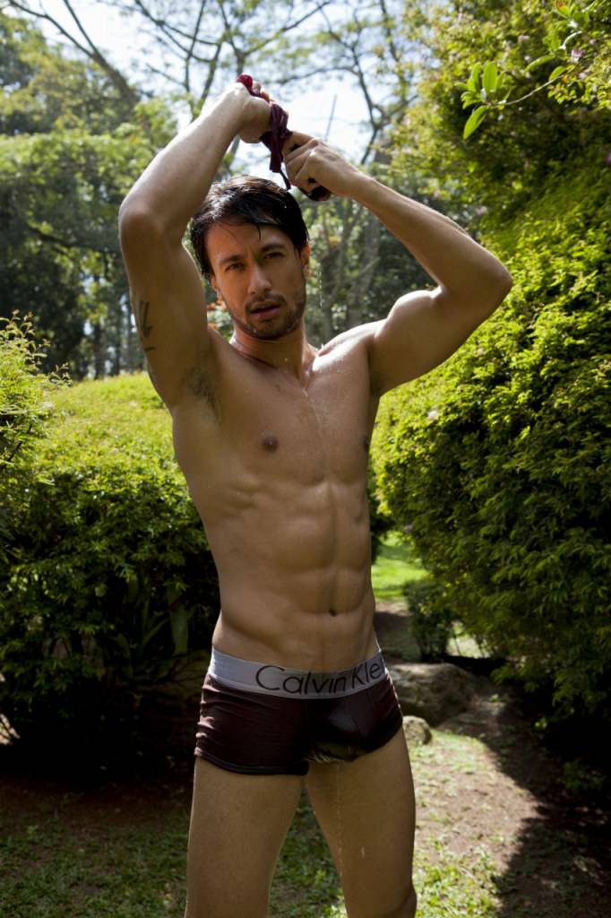 Photoshoot men album 507 : Cesar Curti (Mr.International 2011)