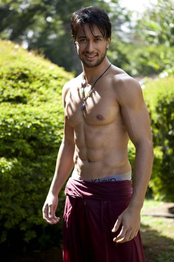 Photoshoot men album 507 : Cesar Curti (Mr.International 2011)