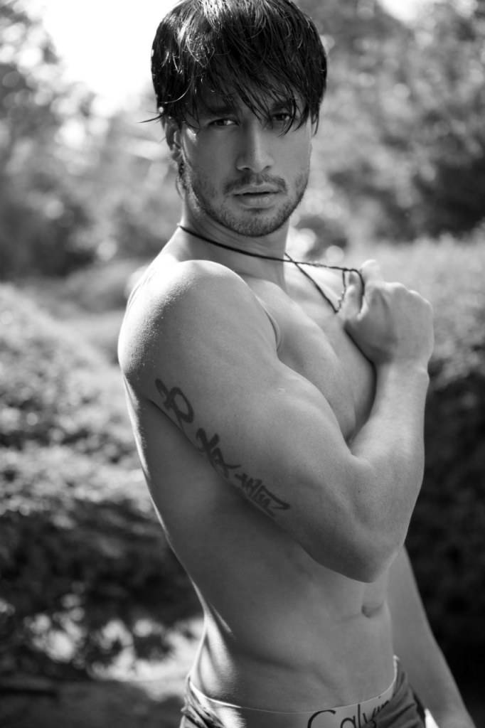 Photoshoot men album 507 : Cesar Curti (Mr.International 2011)