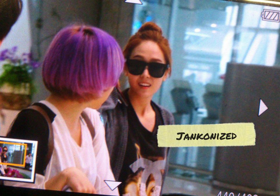 snsd มาแล้ว @ ที่สนามบินสุวรรณภูมิ  แต่งตัวเริ่ดมาก สมกับ เป็น I dol asian