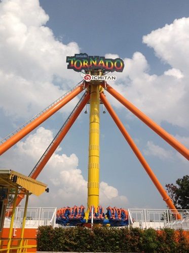 ปิดเทอมนี้ที่ Dream World กับเครื่องเล่น "ทอร์นาโด" By ichitan