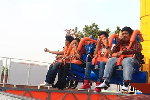 ปิดเทอมนี้ที่ Dream World กับเครื่องเล่น "ทอร์นาโด" By ichitan