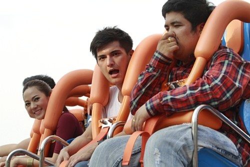 ปิดเทอมนี้ที่ Dream World กับเครื่องเล่น "ทอร์นาโด" By ichitan