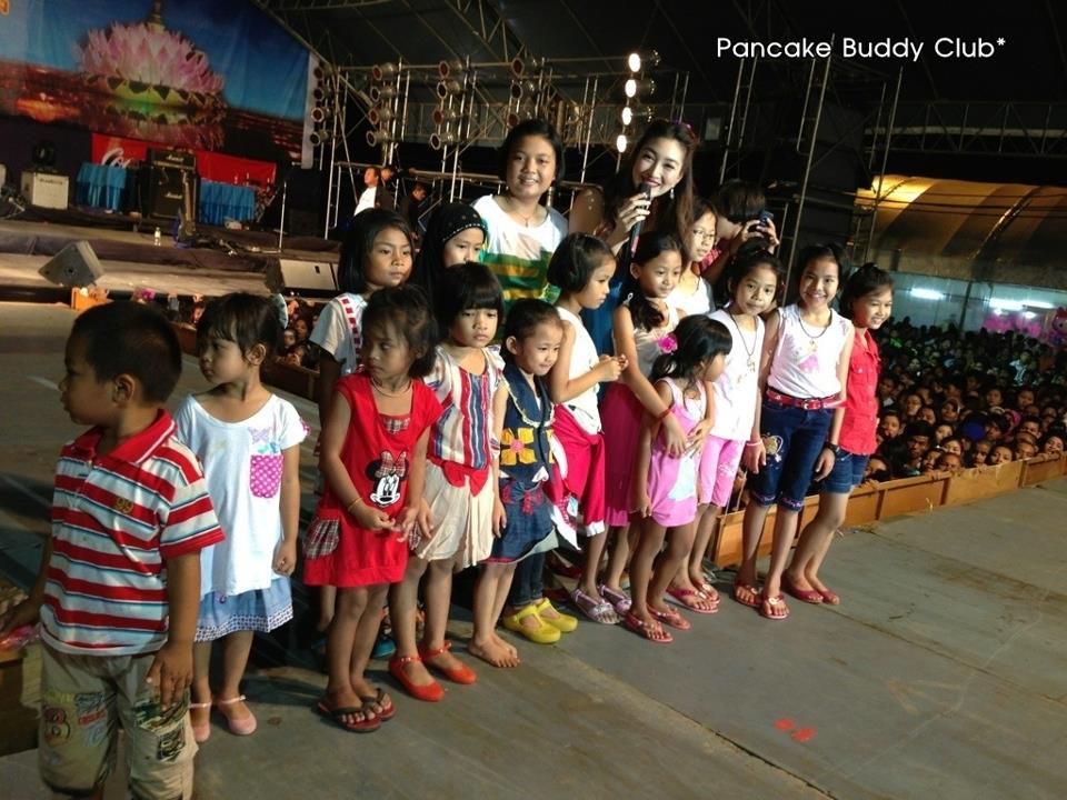 แพนเค้ก ในงาน ลอยกระทง จ.ระนอง - 24/11/12