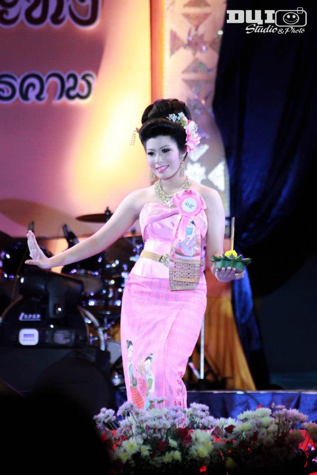 ขบวนแห่งานลอยกระทง มมส 2555 และการประกวด นารีศรีโรจนากร