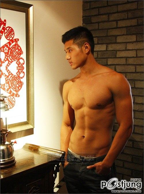 คนรักหนุ่มเซ็กซี่ 486