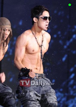 คนรักรูปร่างดาราเกาหลี 001