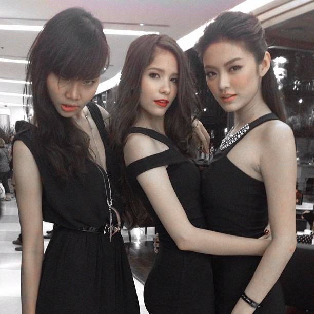 ลิน โยเกิร์ต สองนางแบบสาวหน้าหมวยกำลังมาแรง