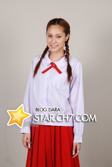 ขวัญ อุษามณี ในชุดนักศึกษาค่ะ น่ารักมากกกก^__^