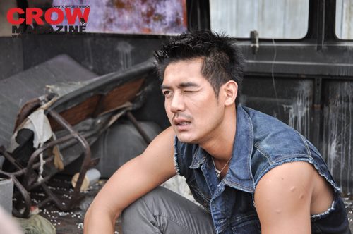 เวียร์ ใน CROW Magazine
