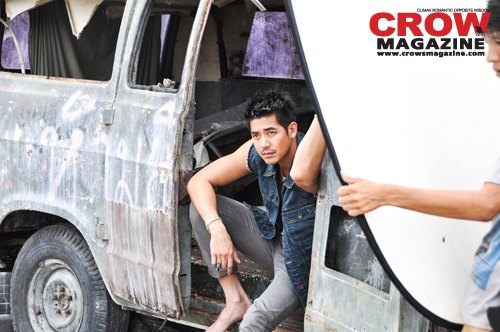 เวียร์ ใน CROW Magazine