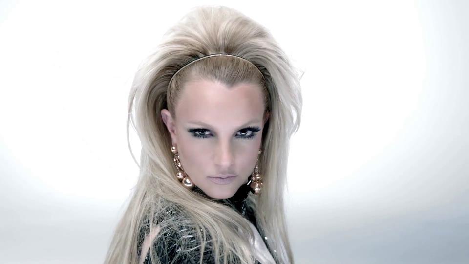 [MV] Will.i.am - Scream & Shout Feat. Britney Spears