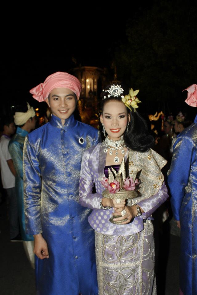 ขบวนกระทงใหญ่ มช 2555 เจ้าฟ้า-มหาเทวี